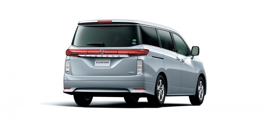  Nissan Elgrand 2011 года  (фото 32 из 44)